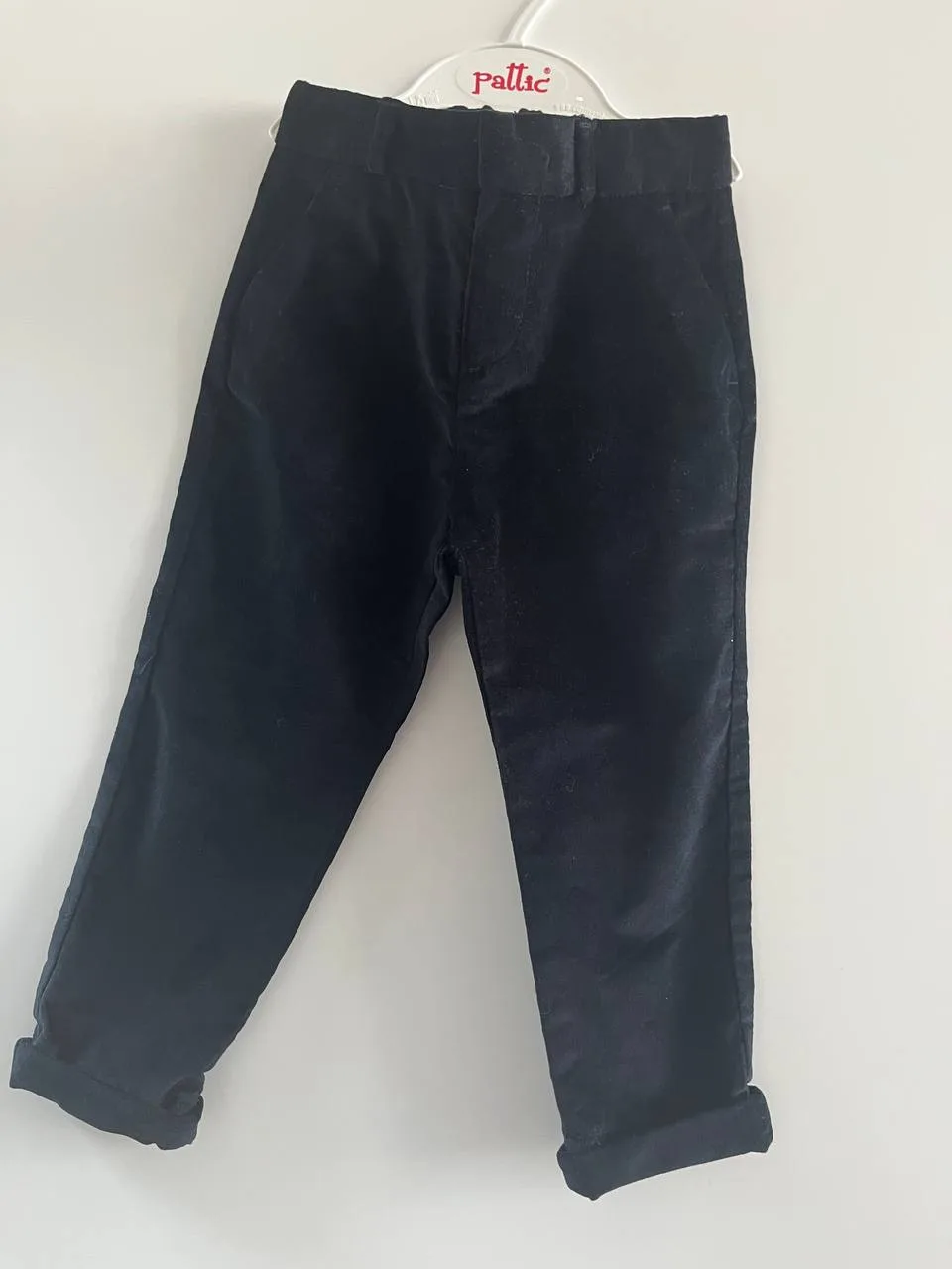 Брюки ZARA 

р 98 см нет бирки

Цена 900р