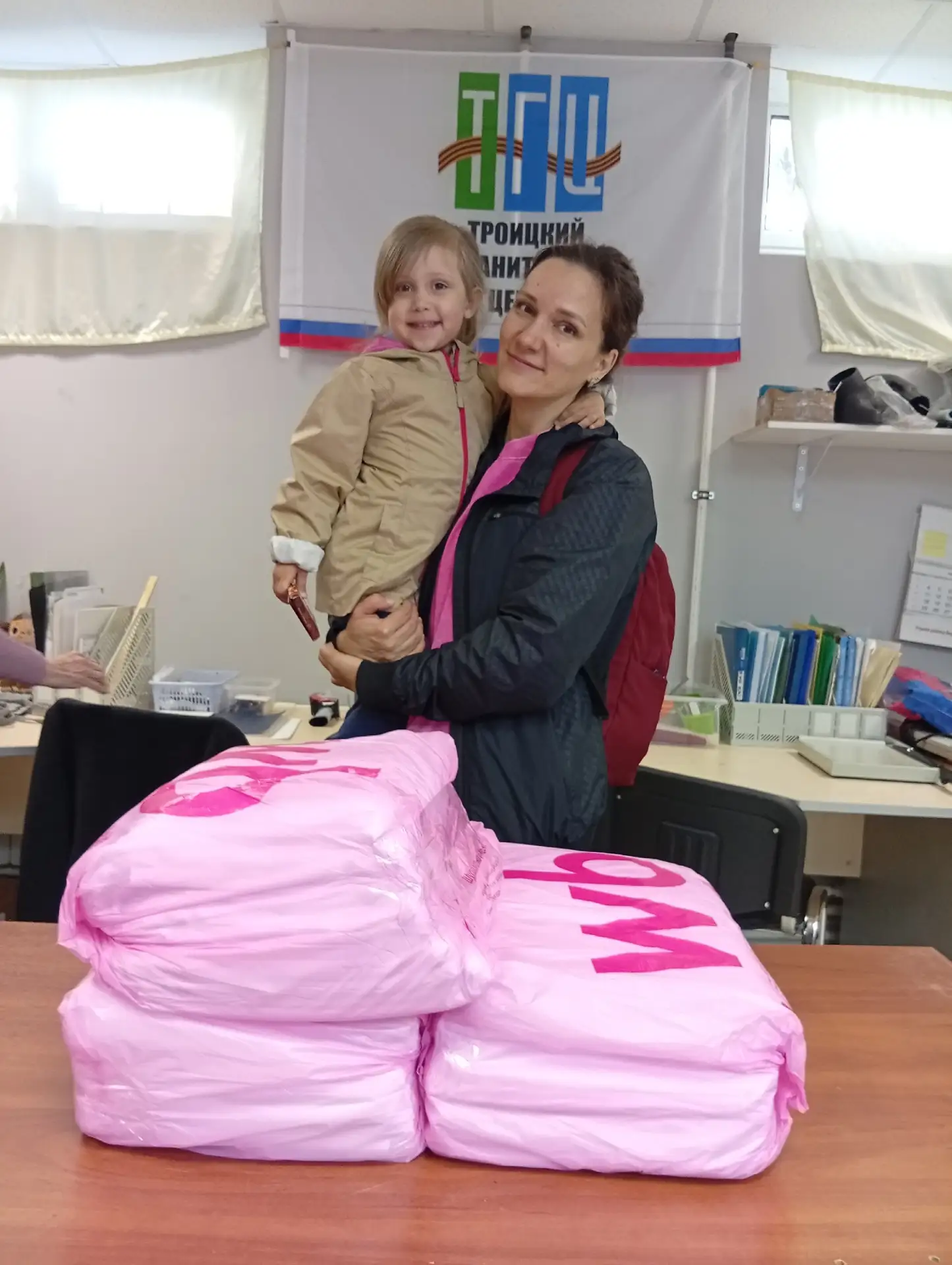 Наш волонтер Виктория сшила и сегодня передала для госпиталя ❤️
🔷. Простыни. 17 штук ☀️
Сердечно бл