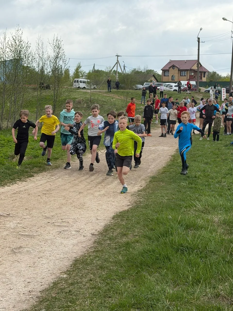✨13 мая 2026 года в городе Пикалёво состоялось Первенство города по кроссу «Пикалёвская миля», посвя