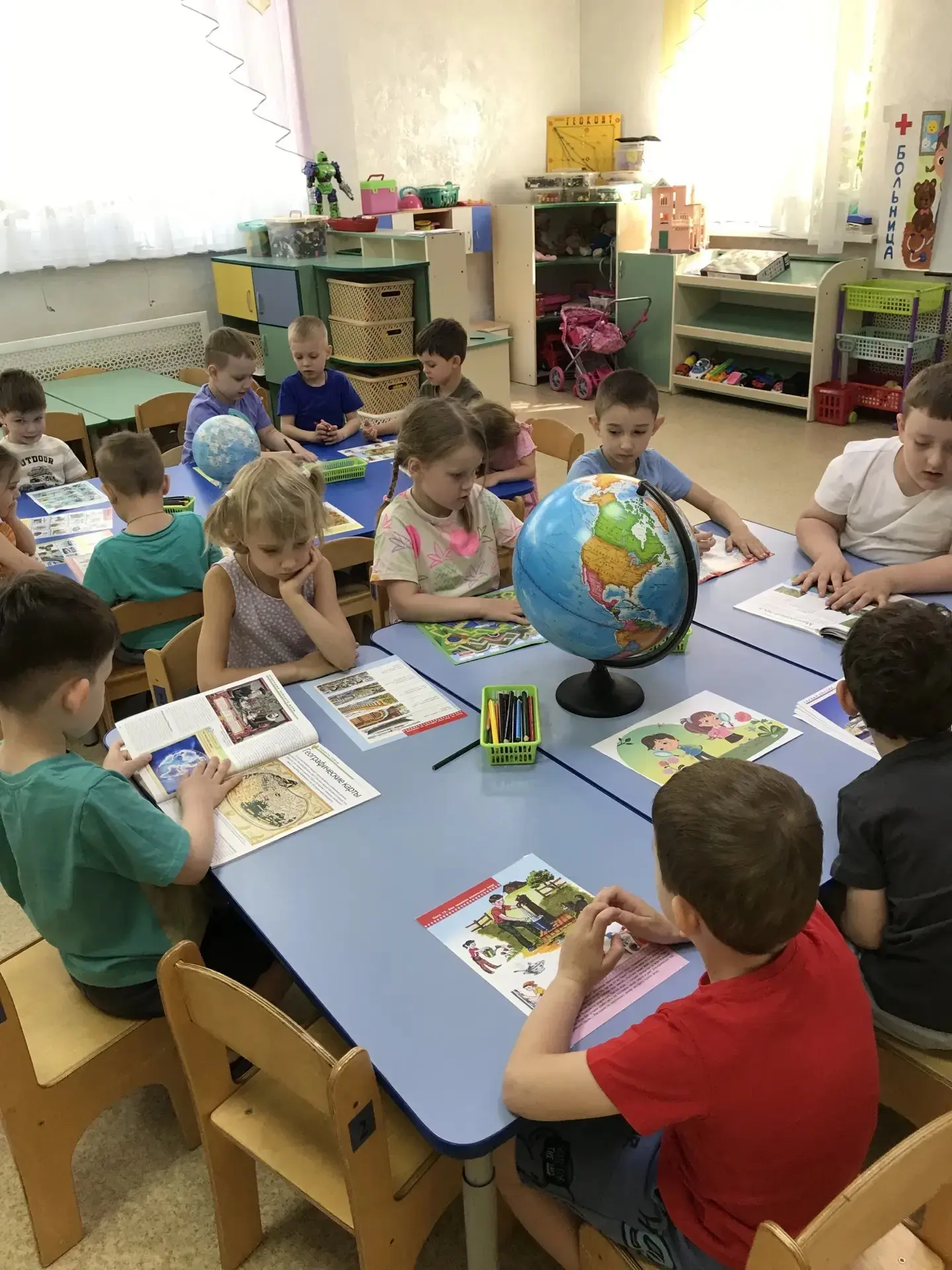 🌱 День окружающей среды прошёл в 8 группе!

Наши маленькие экологи узнали много интересного о приро