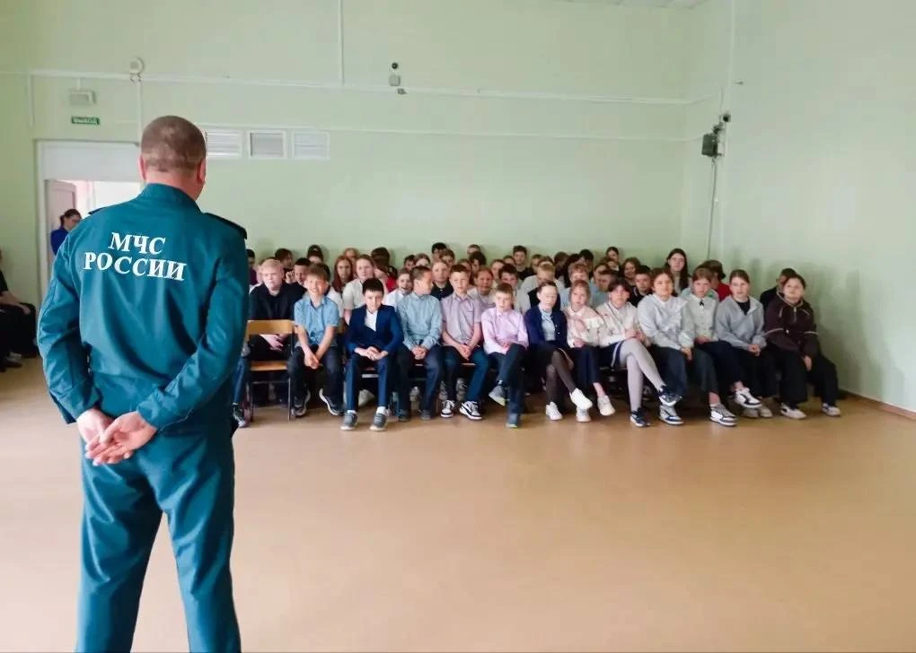 🌊 Безопасность на воде — главная тема перед стартом лета!

☀️ Сегодня в преддверии долгожданных лет