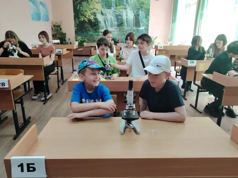 Сегодня,  в рамках летней профориентационной площадки для детей и подростков ребята познакомились с 