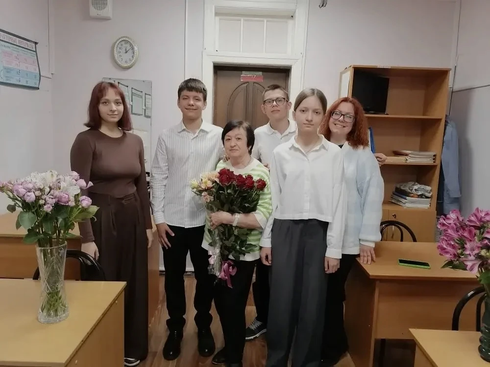 Наши замечательные выпускники 5 класса (отделения народных инструментов и духового отделения) успешн