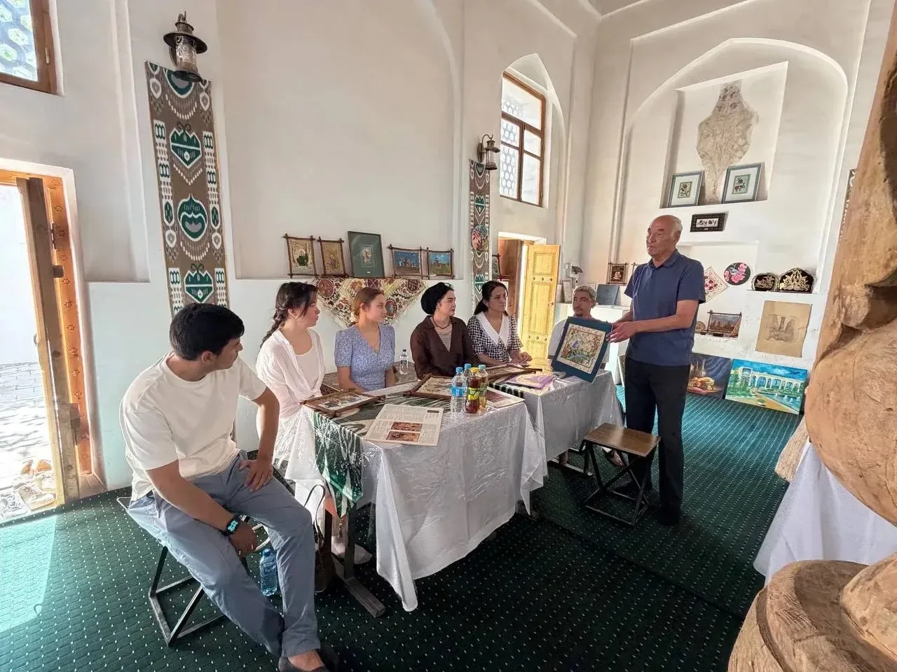 🎨 Летняя практика в Бухаре идет полным ходом!

Студенты Института дизайна и пространственных искусс