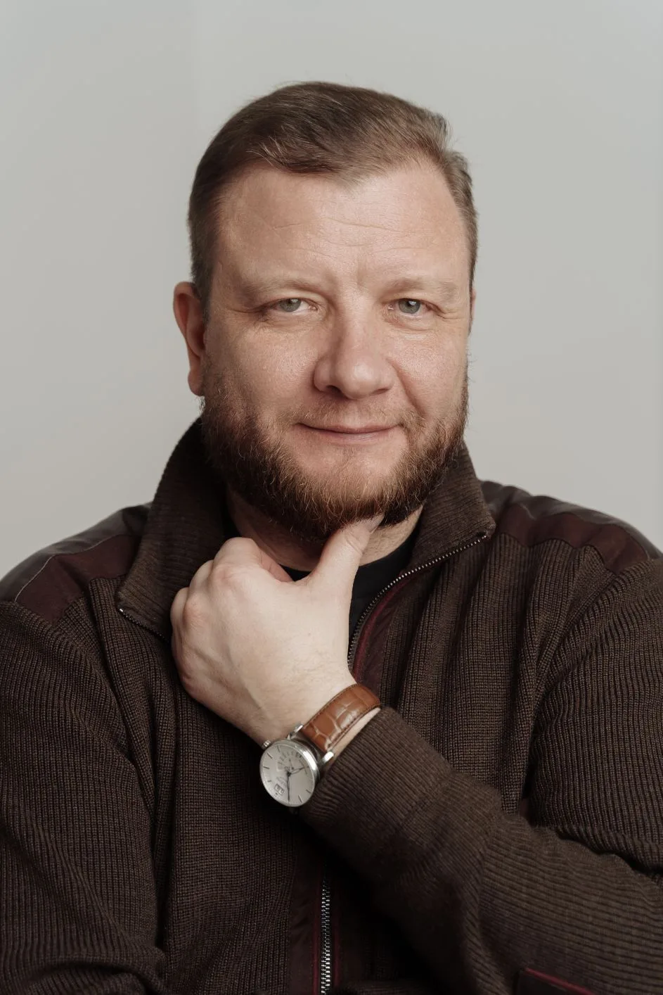 Продолжаем нашу добрую традицию поздравлять коллег в кругу семьи — в самом широком смысле этого слов