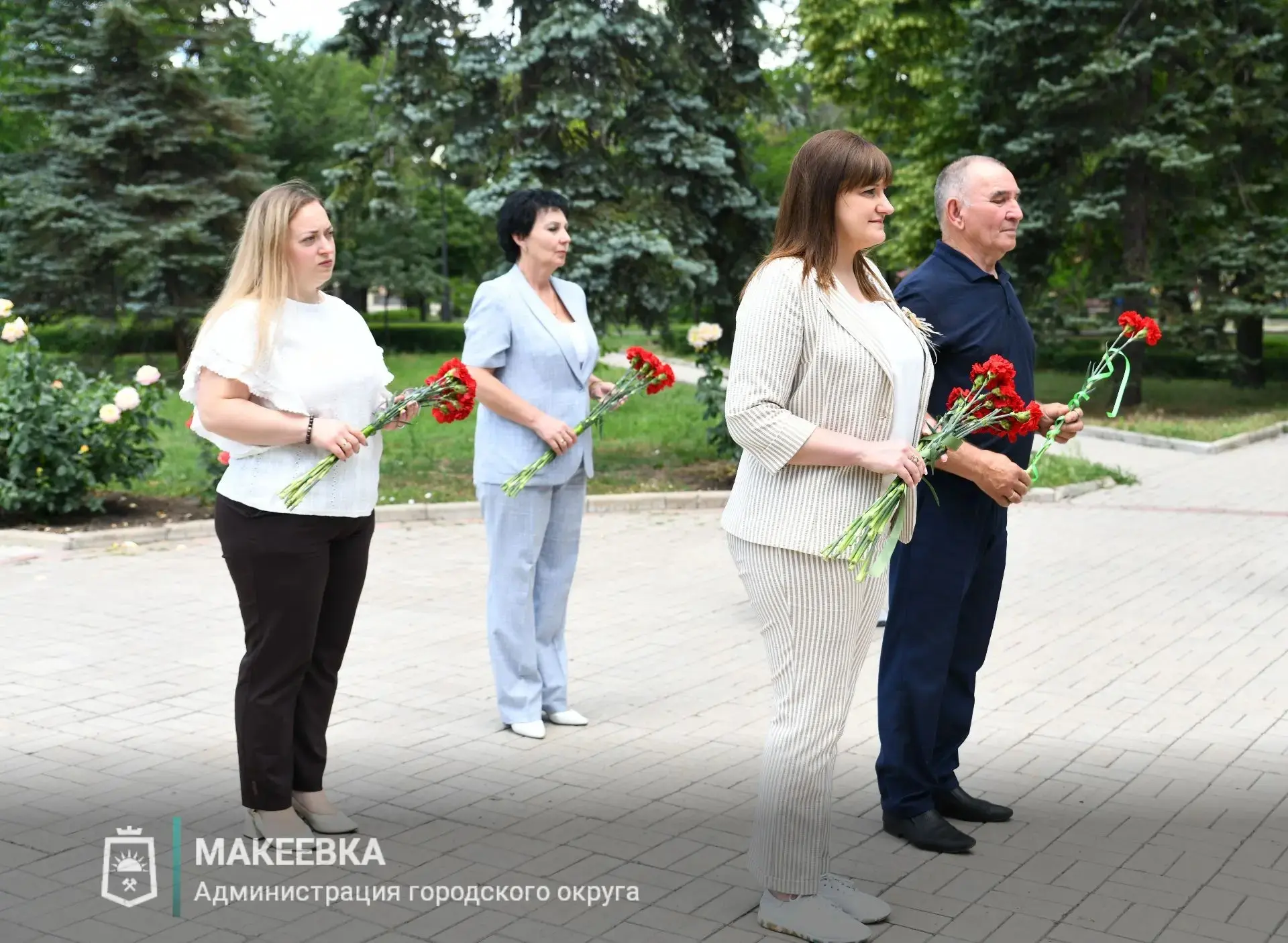 22 июня, в день, когда 85 лет назад началась Великая Отечественная война, у мемориала Вечного огня и