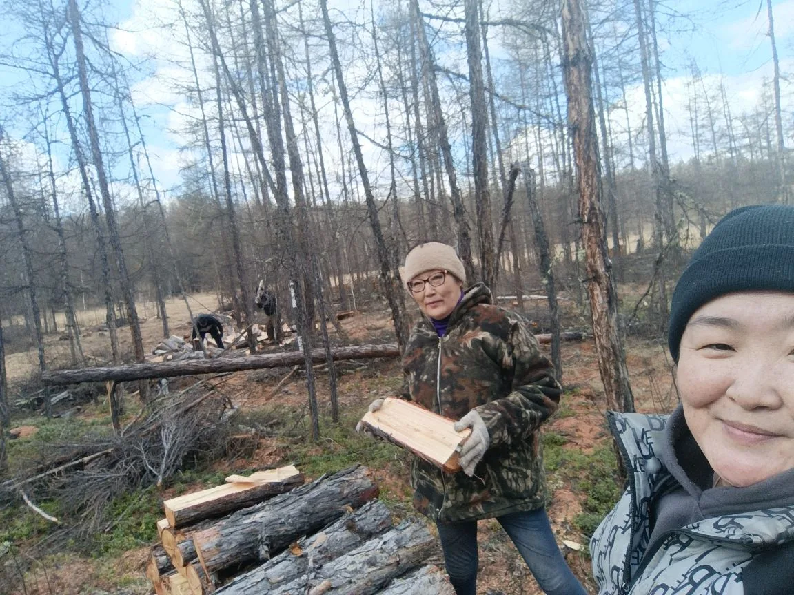 Ыам ыйын 14 күнүгэр ветеран үлэһиттэрбитигэр Мурукова К.В. уонна Муруков В.В. дьиэ кэргэннэригэр кыс