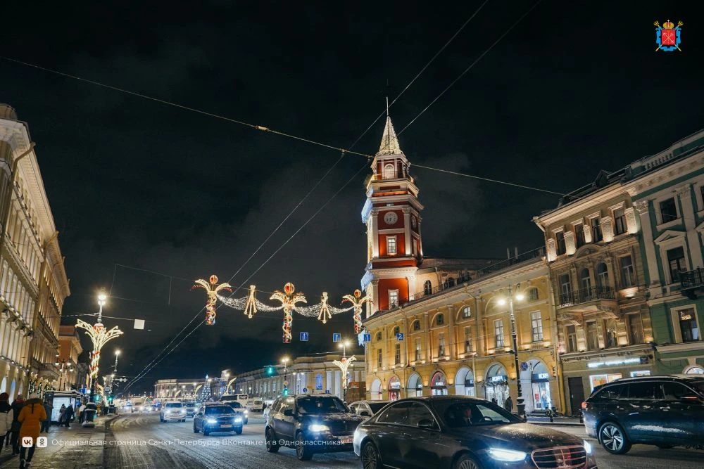 Подборка фотографий новогоднего Санкт-Петербурга. Фотографии из группы https://max.ru/spb