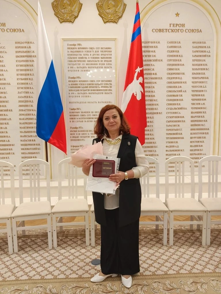 👏Ирина Станиславовна Черникова - Заслуженный работник культуры Волгоградской области!
💪Ирина Стани