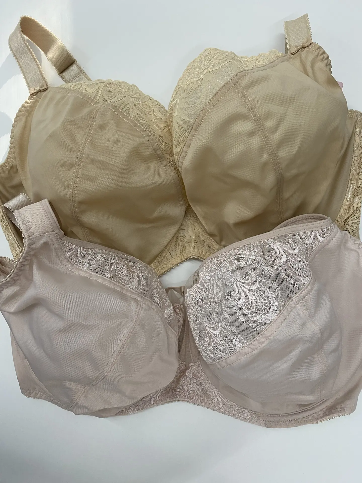 Распродажа 
Каждый по 2000 рублей 
95j

89198797247

Можно записаться в салон самостоятельно по ссыл