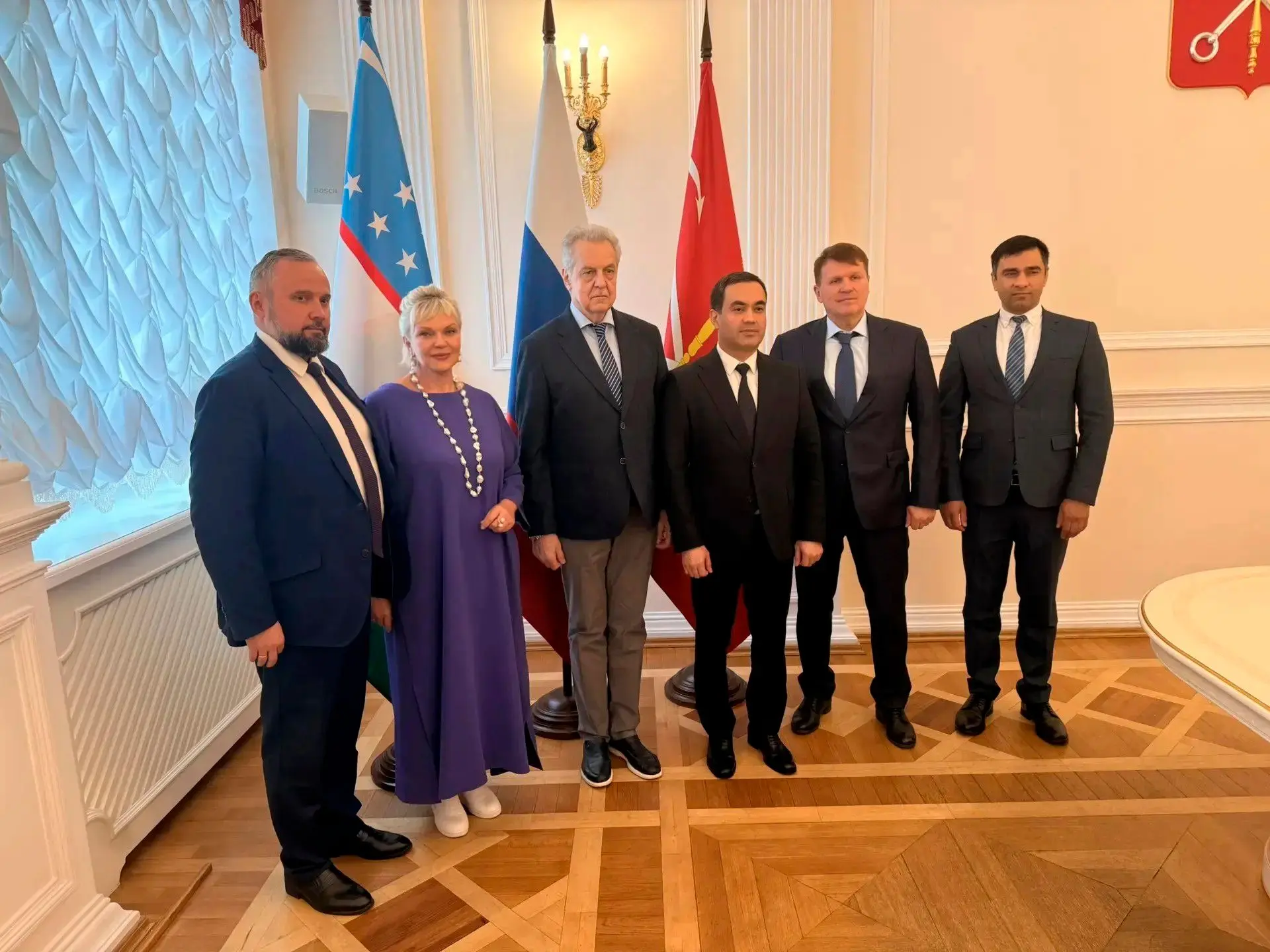 🇷🇺🤝🇺🇿Встреча с делегацией Республики Узбекистан в Смольном

— Сегодня в Смольном состоялась вст