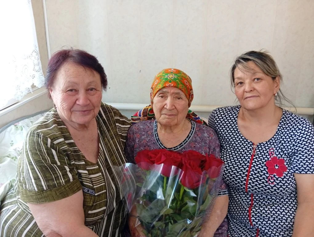 🎂 Жительница села Три Протоки Зульфира Мулляминова 4 июня встретила свой 85-летний день рождения в 