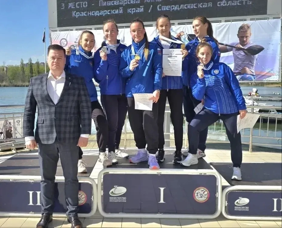 🚣‍♂️ Первенство России по гребле на байдарках и каноэ!

Сразу после Чемпионата России (11–16 апреля