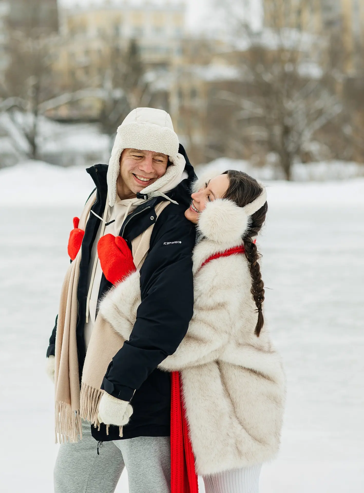 Семейная фотосессия ❄❤ в кадре очаровательная https://vk.ru/olgachernikova_doc
Для записи на съёмку:
