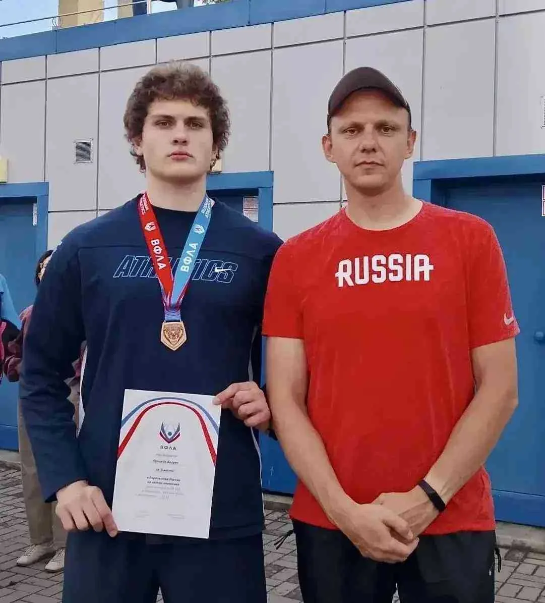 Нижегородский легкоатлет Богдан Процкив в тройке лидеров 

🥉Воспитанник комплексной спортивной школ