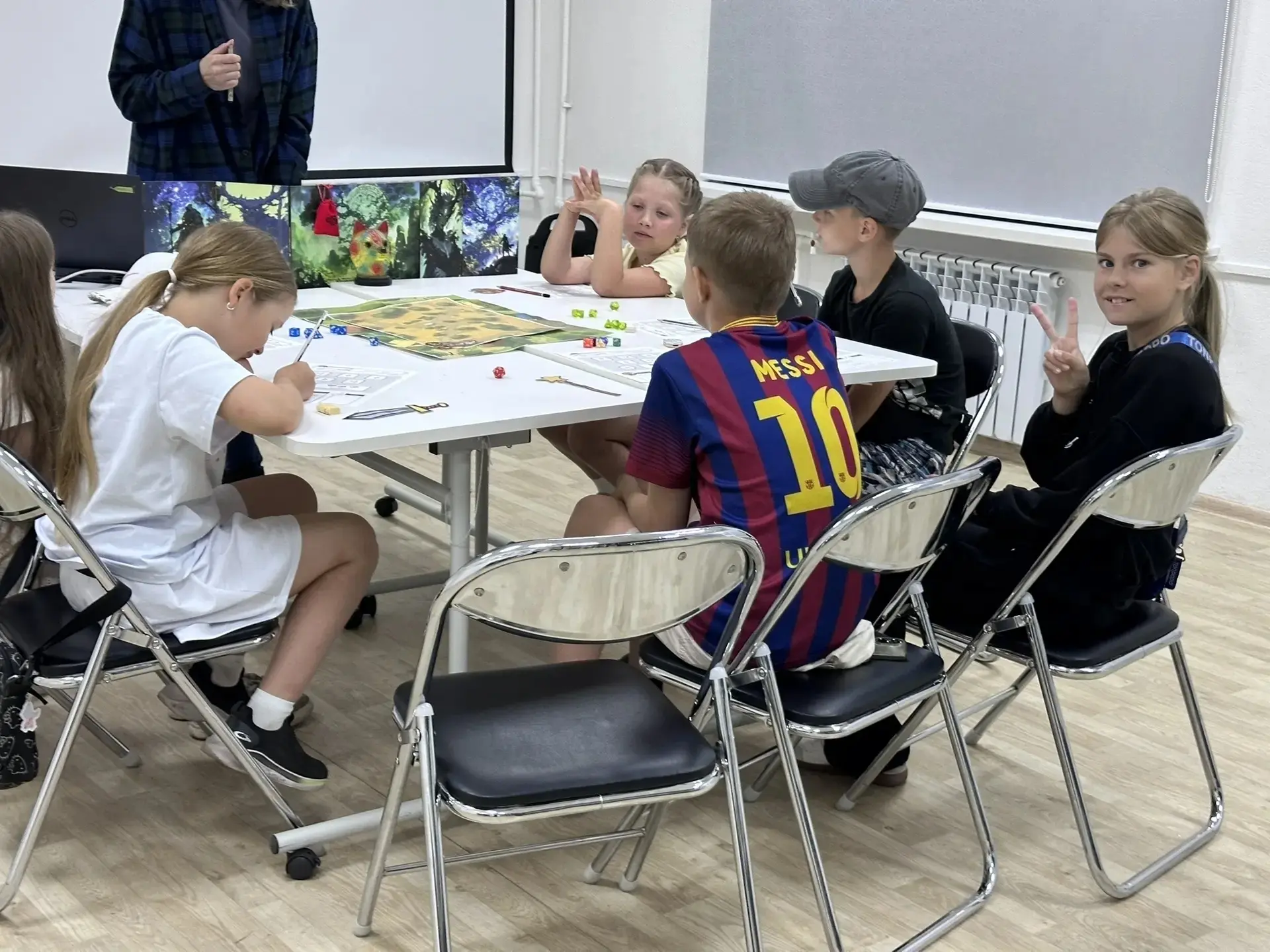 🎲✨Вот и началась серия долгожданных приключений для юных искателей в мире настольно-ролевой игры "О
