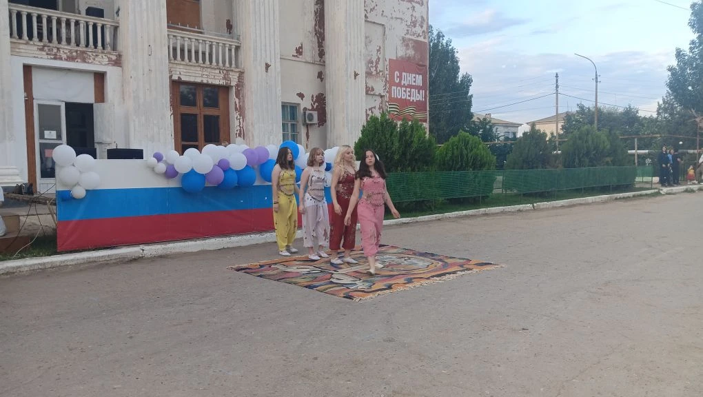 Праздник нашей Родины- день России прошёл ярко и торжественно в селе Оранжереи😍 с участием всего тв