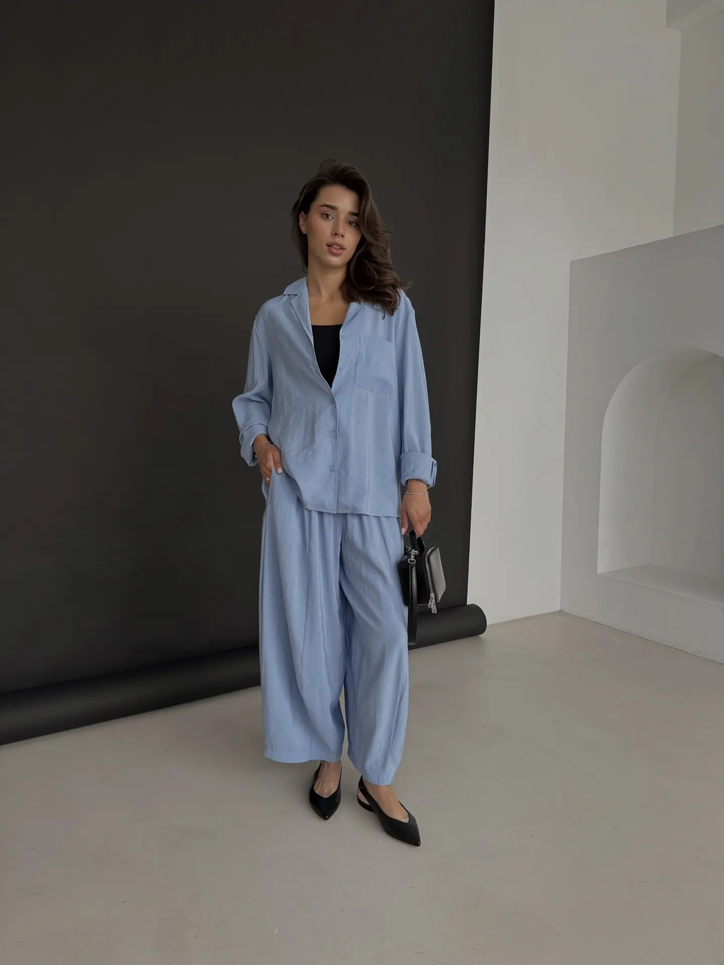 легкий летний костюм с укороченными брюками  one size 
🏷️ 4 900 р.