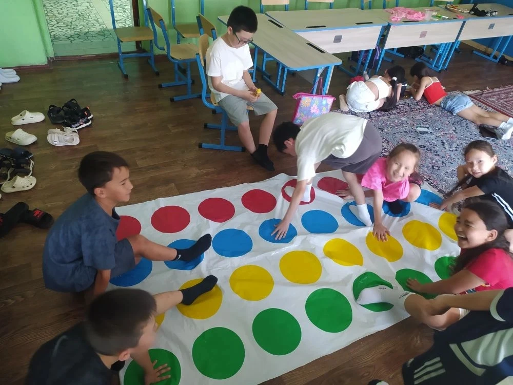 Будни пришкольного лагеря «Нескучные каникулы»🌈☀️🏃
3 отряд
Совмещаем активное и спокойное времяпре