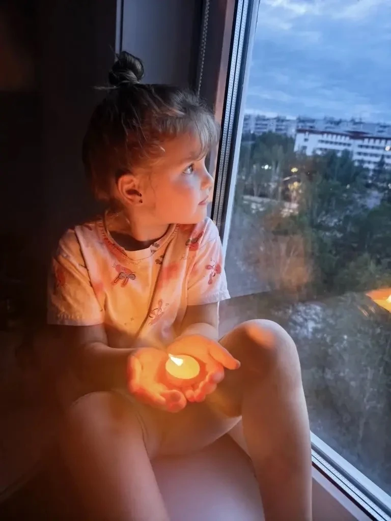 Слепенкова Василина – участница акции «Свеча Памяти»🕯️

#НепоседыТында
#ГодДошкольногоОбразования
#