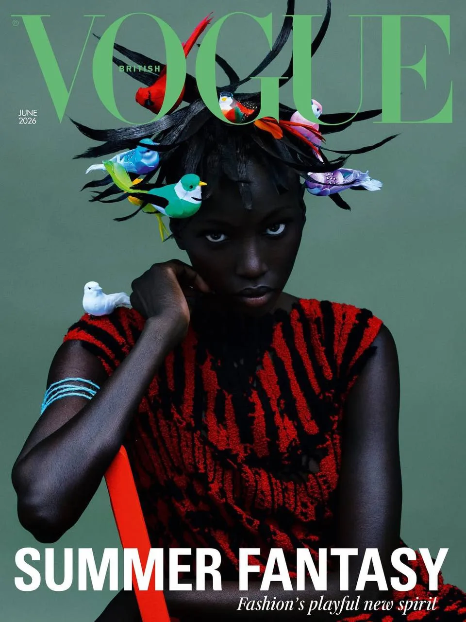 Британский Vogue в июне устроил настоящий феерический блокбастер на своих страницах! Обложка и вся с