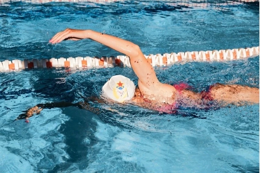 🏊‍♂️Приглашаем посетить бассейн Гребного канала Москва!

Для вас работает большой бассейн (8 дороже