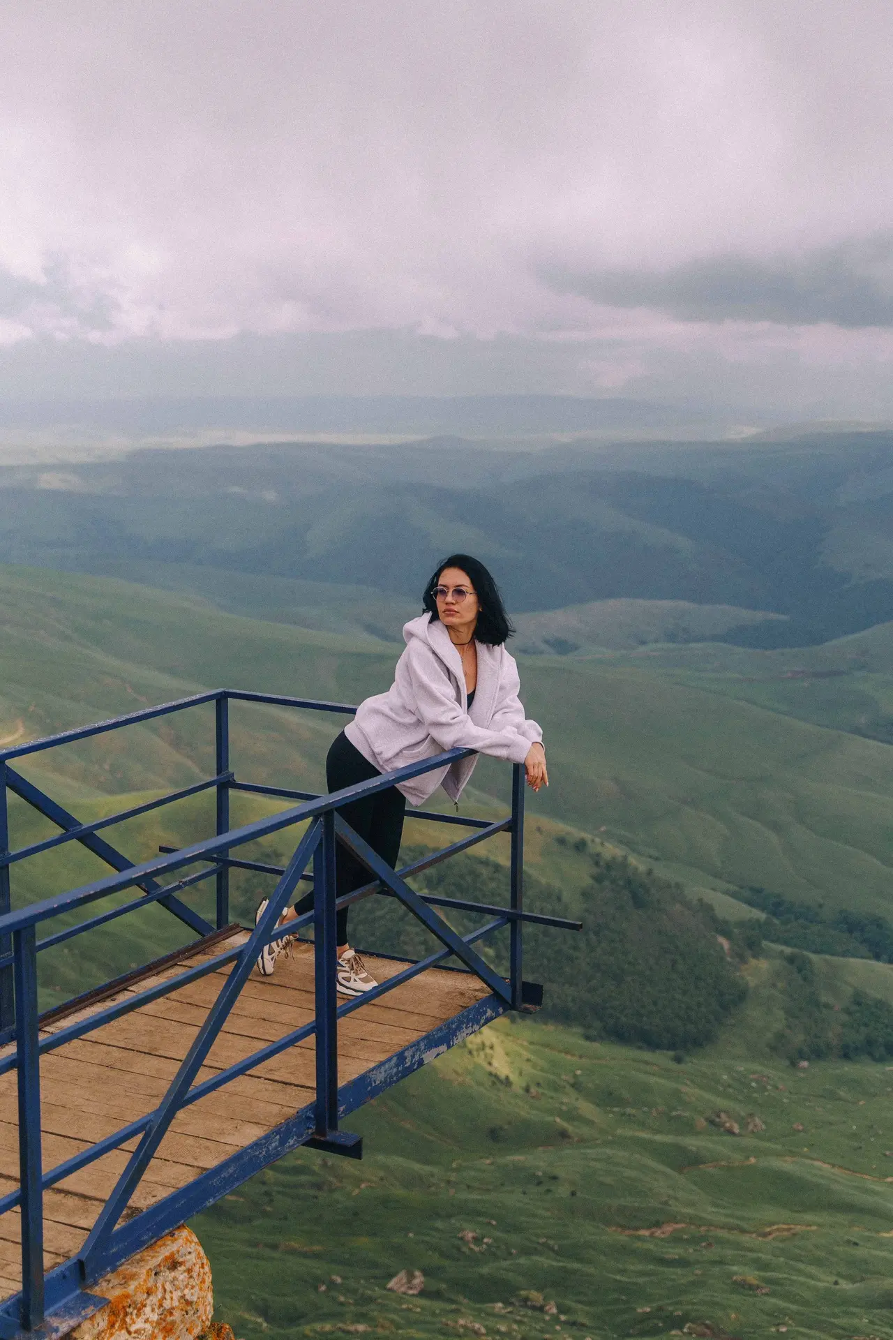 6-7 июня - фотовыезд в Приэльбрусье.
Плато Бермамыт, водопады Джилы-Су, ночь в Кисловодске.
Это не э