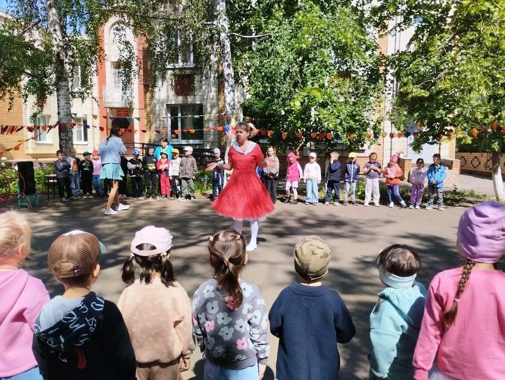 🎉🎉🎉Музыкально-спортивное развлечение "Детство под крылом заботы"
#КрепкаяСемья 
#ЕР 
#ЕР63
#Детск
