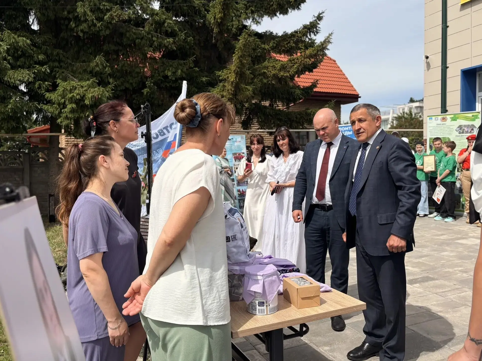 В Лаишевском районе открылся Добро.Центр «Добрый Лаишевский»

Сегодня в Лаишево на базе Молодежного 