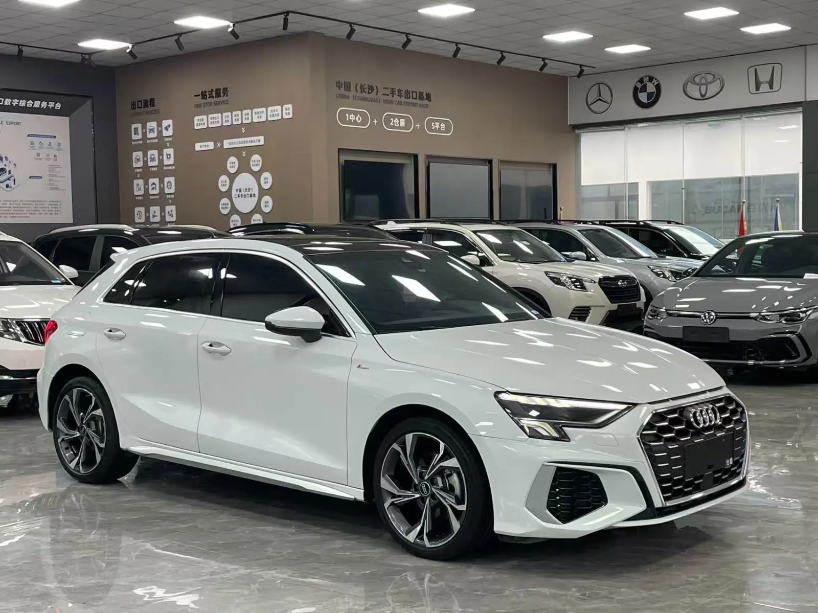 Авто под заказ из Китая 

🚗 Audi A3 Sportback 2022 35 TFSI Fashion Sport

Характеристики:

⚙️ Приво