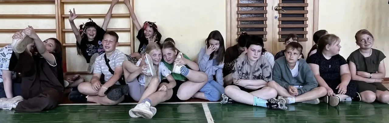 📸 «Улыбнись в кадр!»: как прошла наша самая смешная фотосессия в лагере
Кто сказал, что для классны