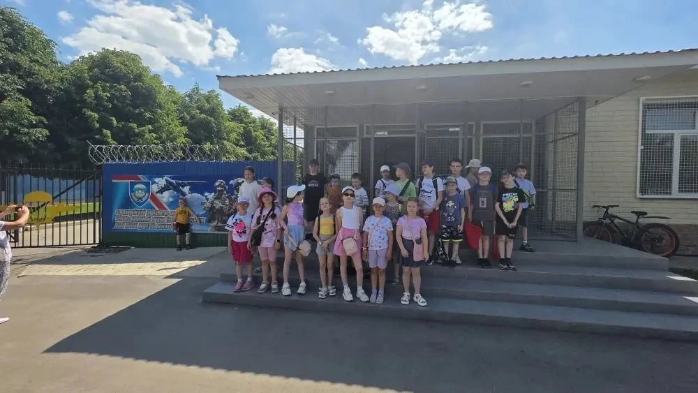 В гостях у крылатой пехоты: день гимназистов в 51-м гвардейском полку

Вчера гимназисты из школьного
