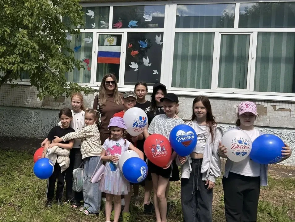 🇷🇺 Белый, синий, красный — цвета, которые объединяют! 

Сегодня на нашей площадке кратковременного