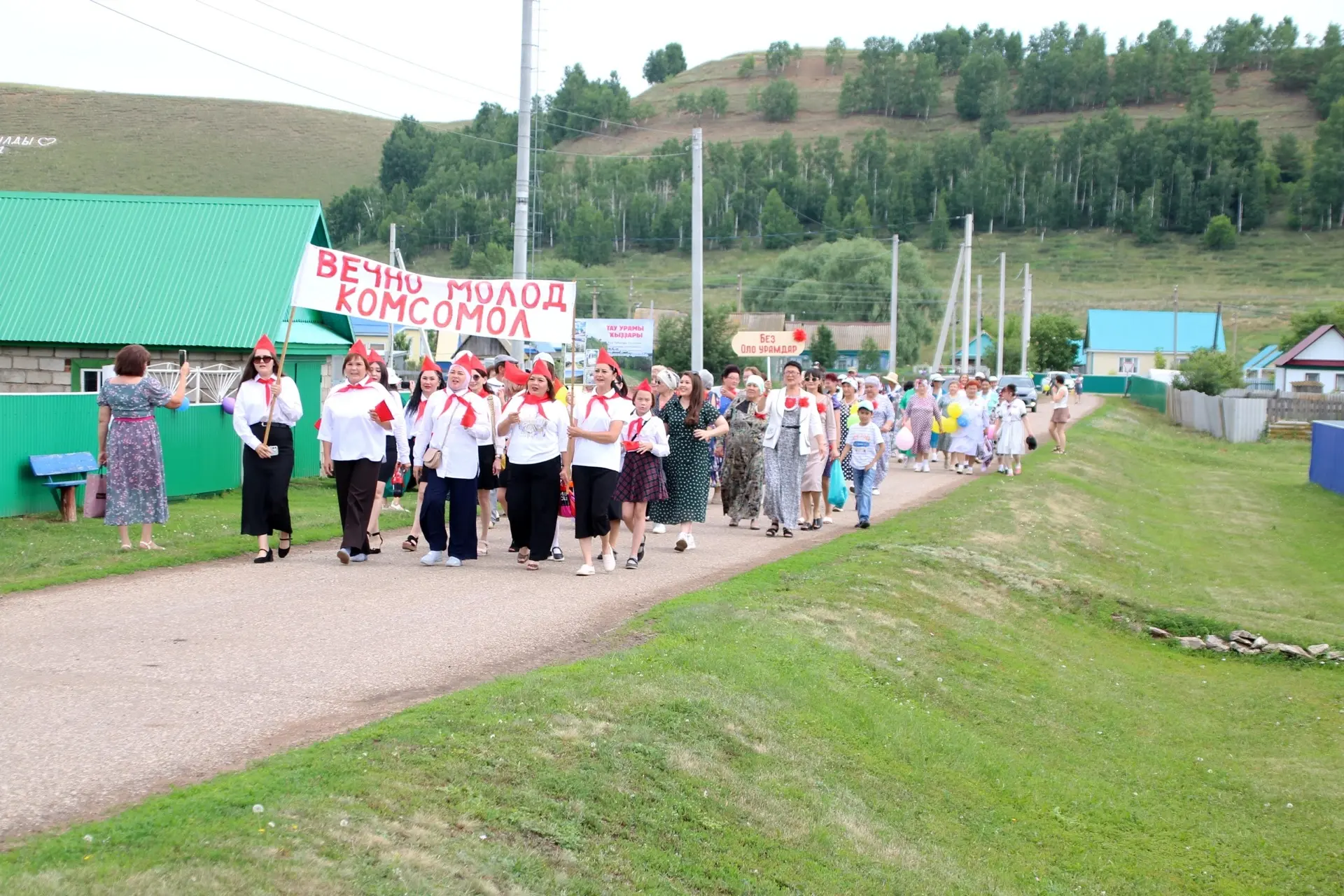 Вся красота табулдинского праздника в одном фотоальбоме 
💚 👉vk.com/album-183772247_3101...