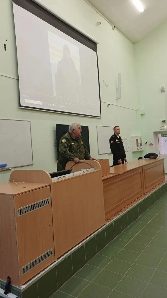 🇷🇺20 мая  прошло мероприятиев рамках цикла "Уроки мужества"

☝️Мероприятие прошло в аудитории 300/