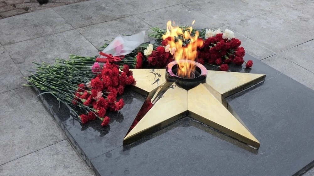 🕊22 июня — День памяти и скорби

Ежегодно 22 июня в 12:15 по московскому времени вся страна замолка