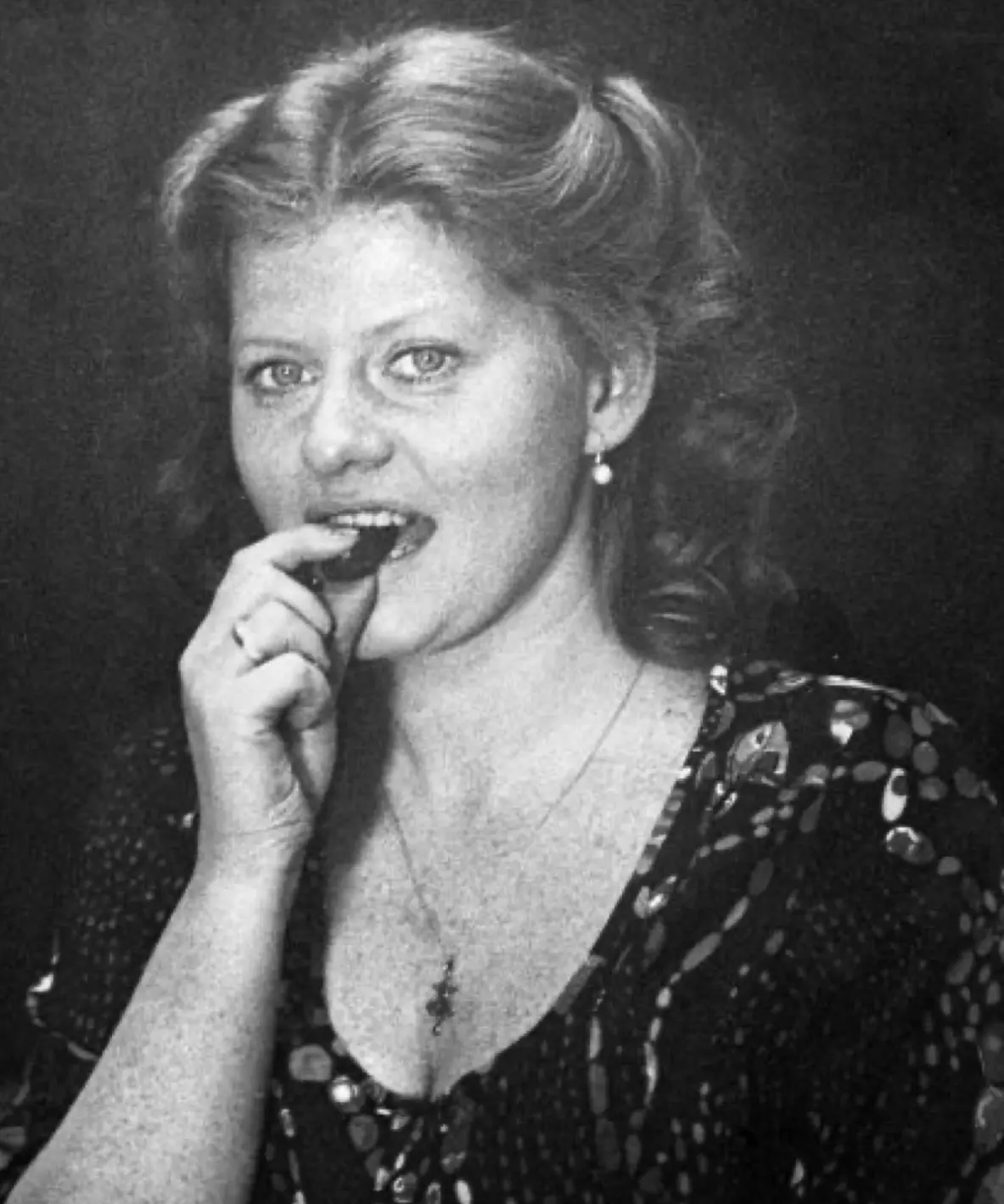В жизни я стеснительная, серьезная, тихая, спокойная, просто - « Мыш под веником «           (С) Ири