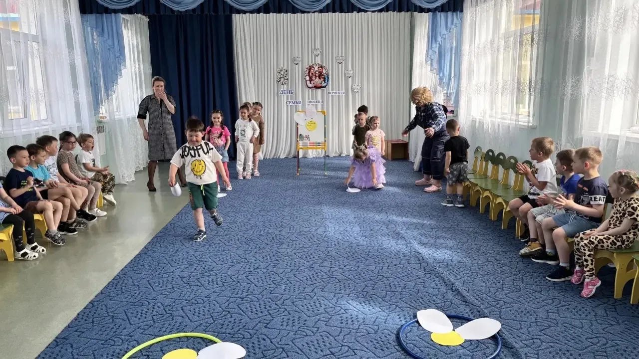 🧒✨ Сегодня в нашем детском саду «Ромашка» прошёл замечательный праздник, посвящённый Дню семьи, люб