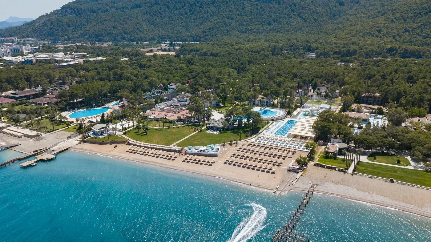 Для любителей моря и гор
Турецкий Бельдиби и душевный отель 
Baia Salima 5*

18 июня 6 ночей 
2 взр 