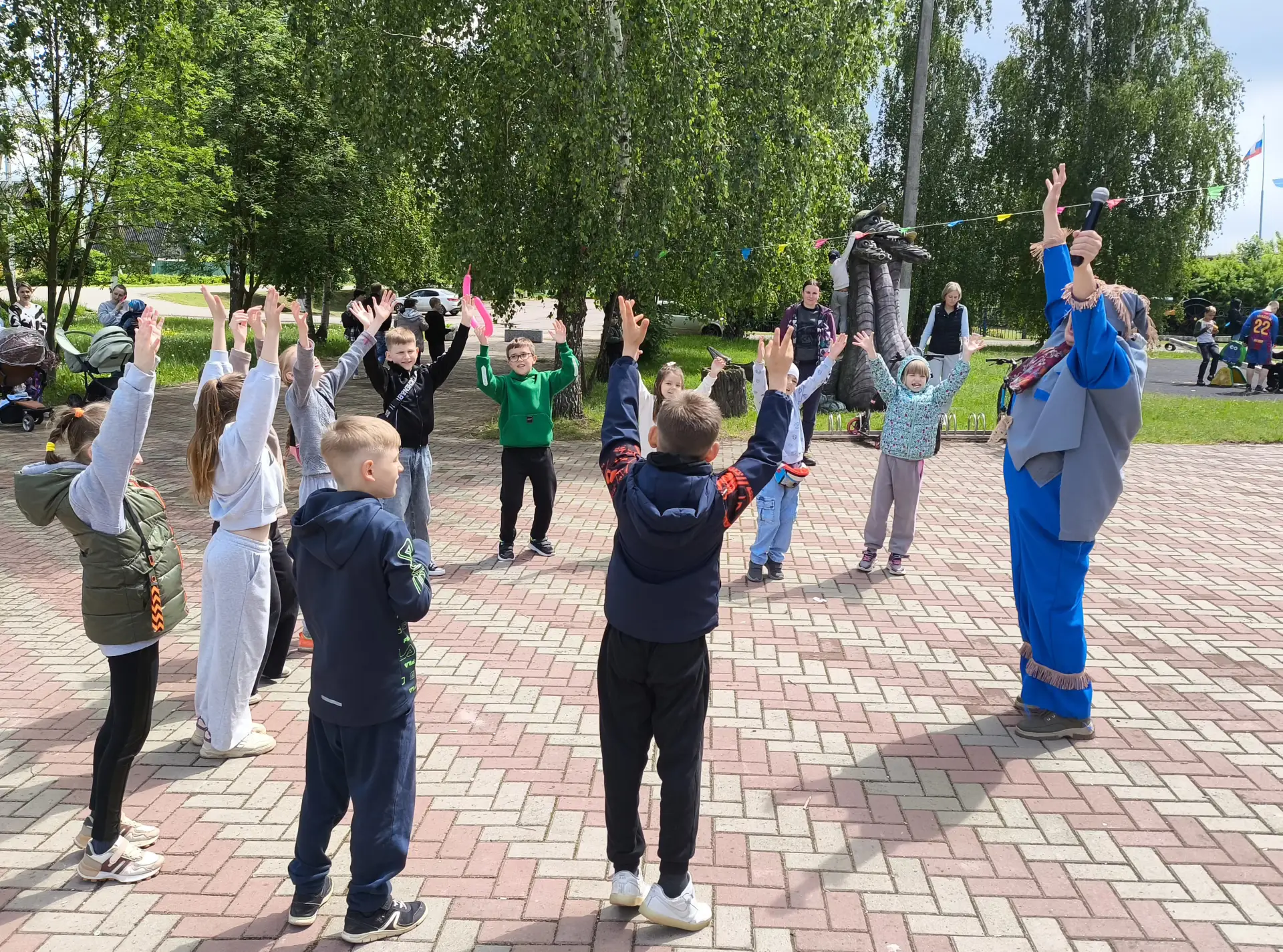 🎉✨ ПРАЗДНИК ДЕТСТВА — яркий старт летних каникул! ✨🎉

31 мая, к Дню защиты детей, мы устроили наст