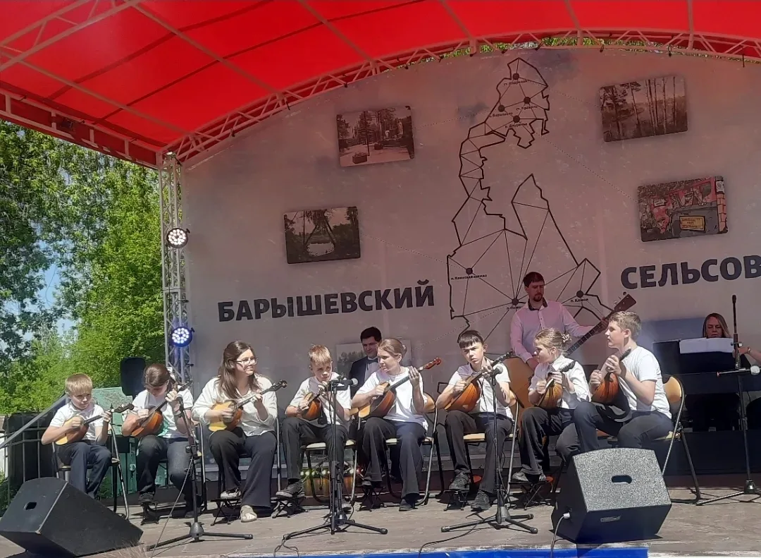 1 июня - День защиты детей! И наших ребят Лысенко Дарью и Пучина Дмитрия  пригласили выступить с анс