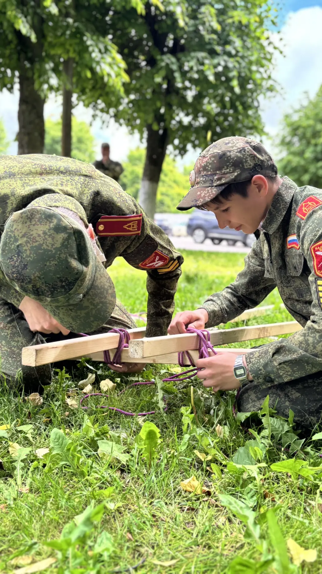 Продолжается работа военно-спортивного лагеря на базе Балтийского высшего военно-морского училища им