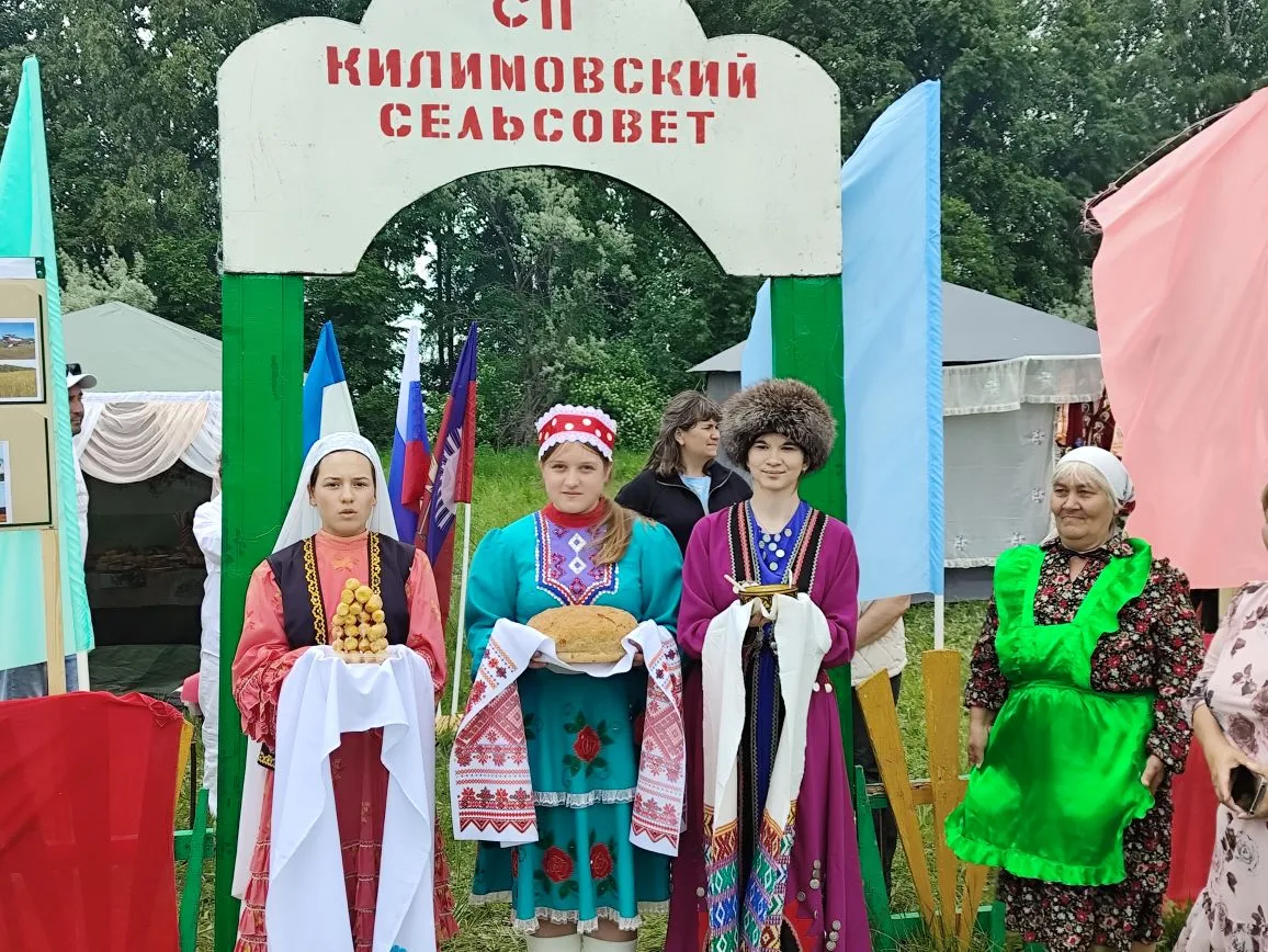 Сегодня совместно с депутатом Госсобрания-Курултая РБ М. Н. Газизовым посетили Сабантуй в Буздякском