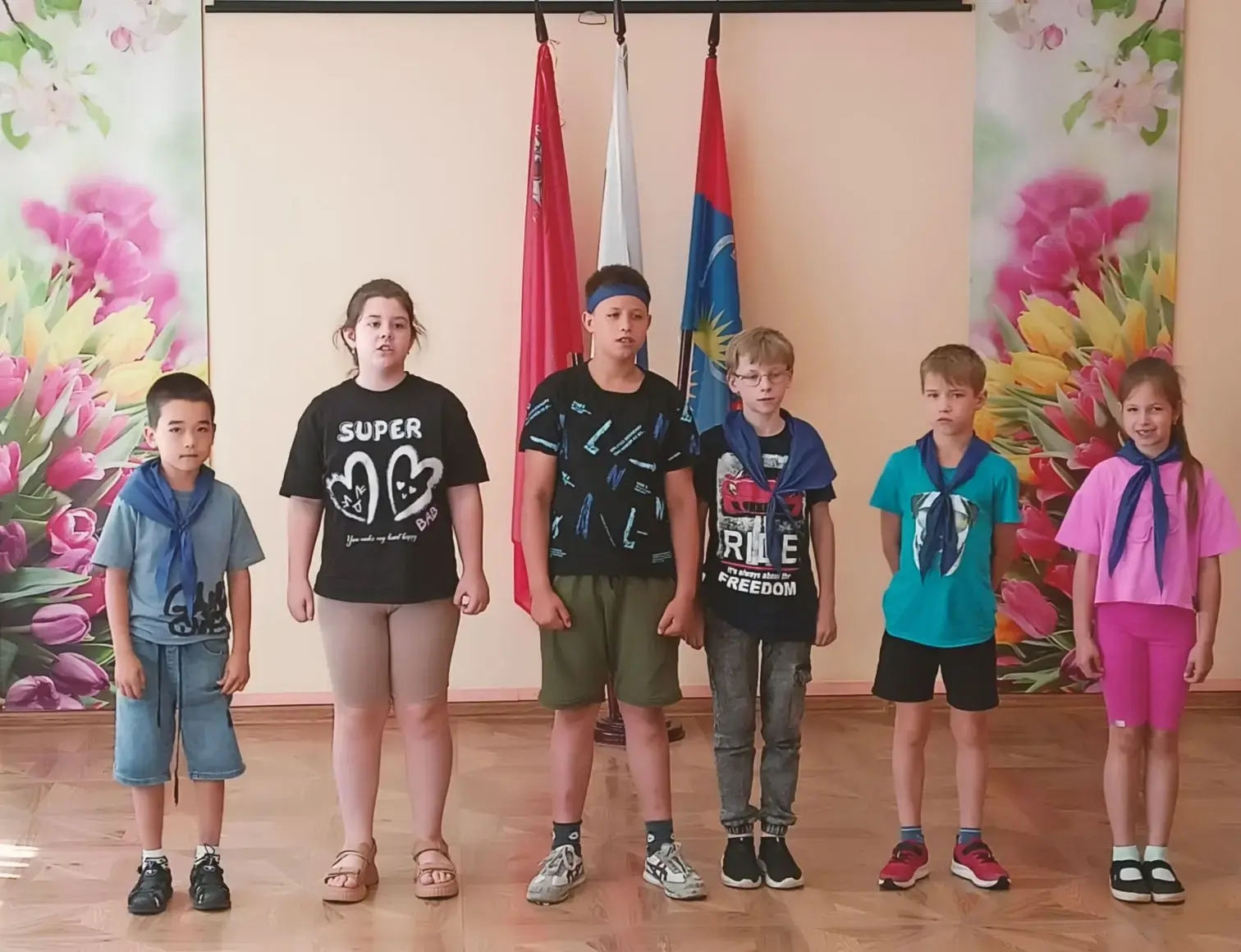 🎉 День России в нашем лагере: праздник единства народов и ярких эмоций! 🇷🇺

Сегодня в лагере особ