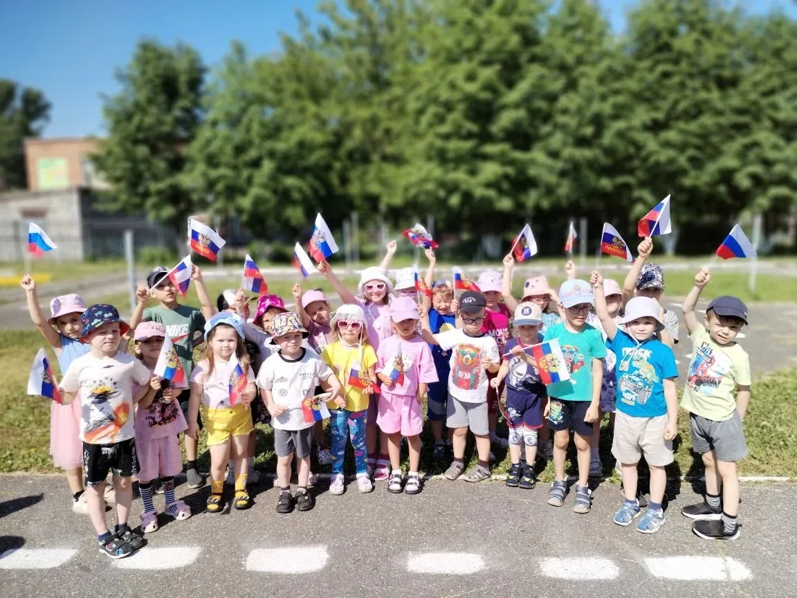 Россия-Родина моя! ❤

🇷🇺12 июня наша страна отмечает важный государственный праздник-День России. 