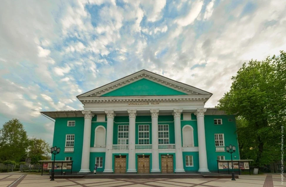 В ночь на 15 мая наш город столкнулся с террористической атакой. Эта трагедия унесла жизни людей. Ср