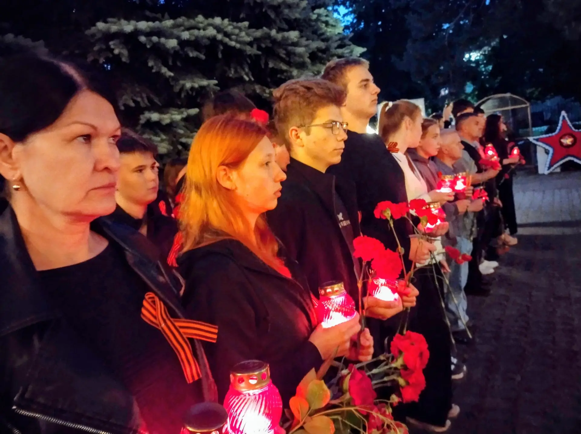 🕯️ День памяти и скорби: 85 лет спустя

22 июня, ровно в 4 часа утра, когда первые лучи солнца толь