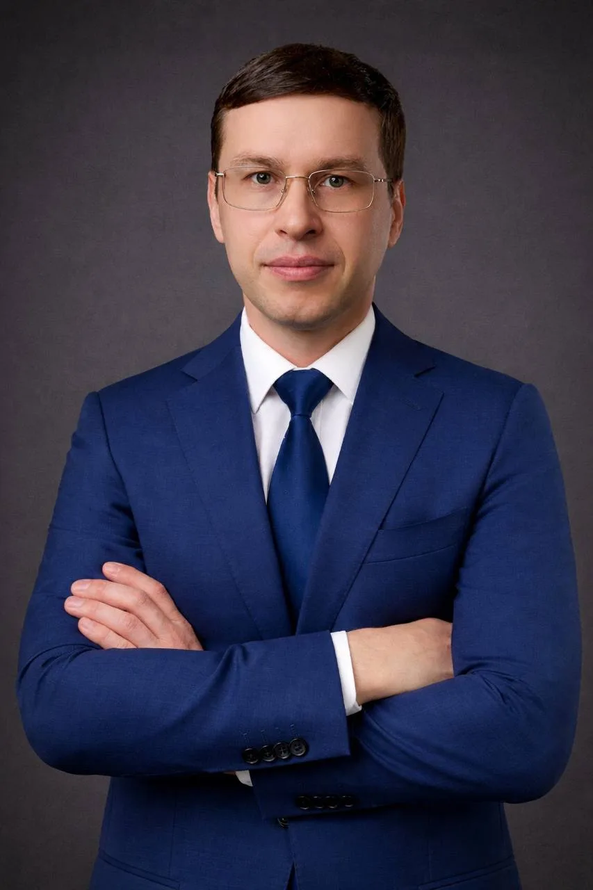 Радик Лотфуллин открыл свою компанию 

Да-да банкротная звезда покинула  «Saveliev, Batanov & Partne