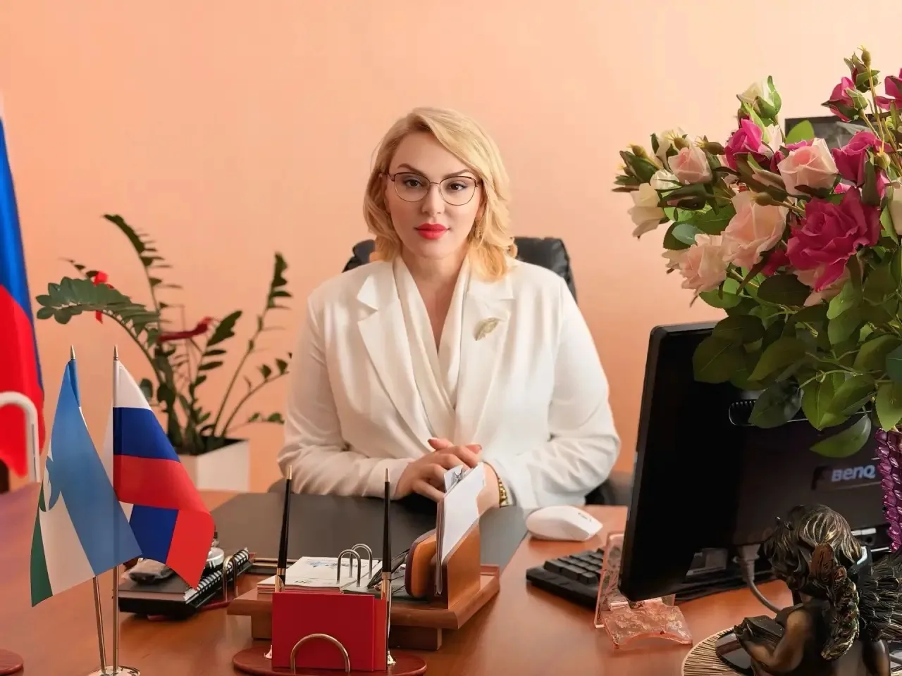 🌷🌷🌷🌷
Дорогие выпускники, уважаемые родители и педагоги!

Примите мои самые искренние поздравлени