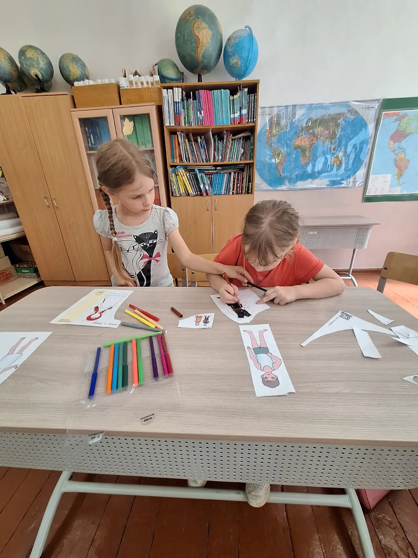 Смена летнего оздоровительного лагеря в нашей школе продолжается!
Сегодня  прошли игра-путешествие «